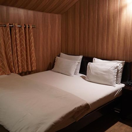 Hill 'N' You - A Boutique Garden Resort Mount Abu Exterior photo