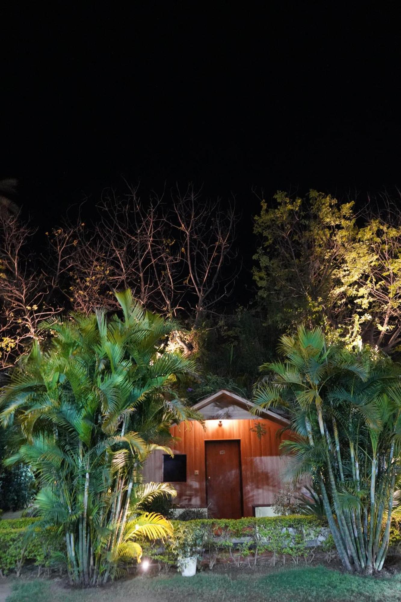 Hill 'N' You - A Boutique Garden Resort Mount Abu Exterior photo