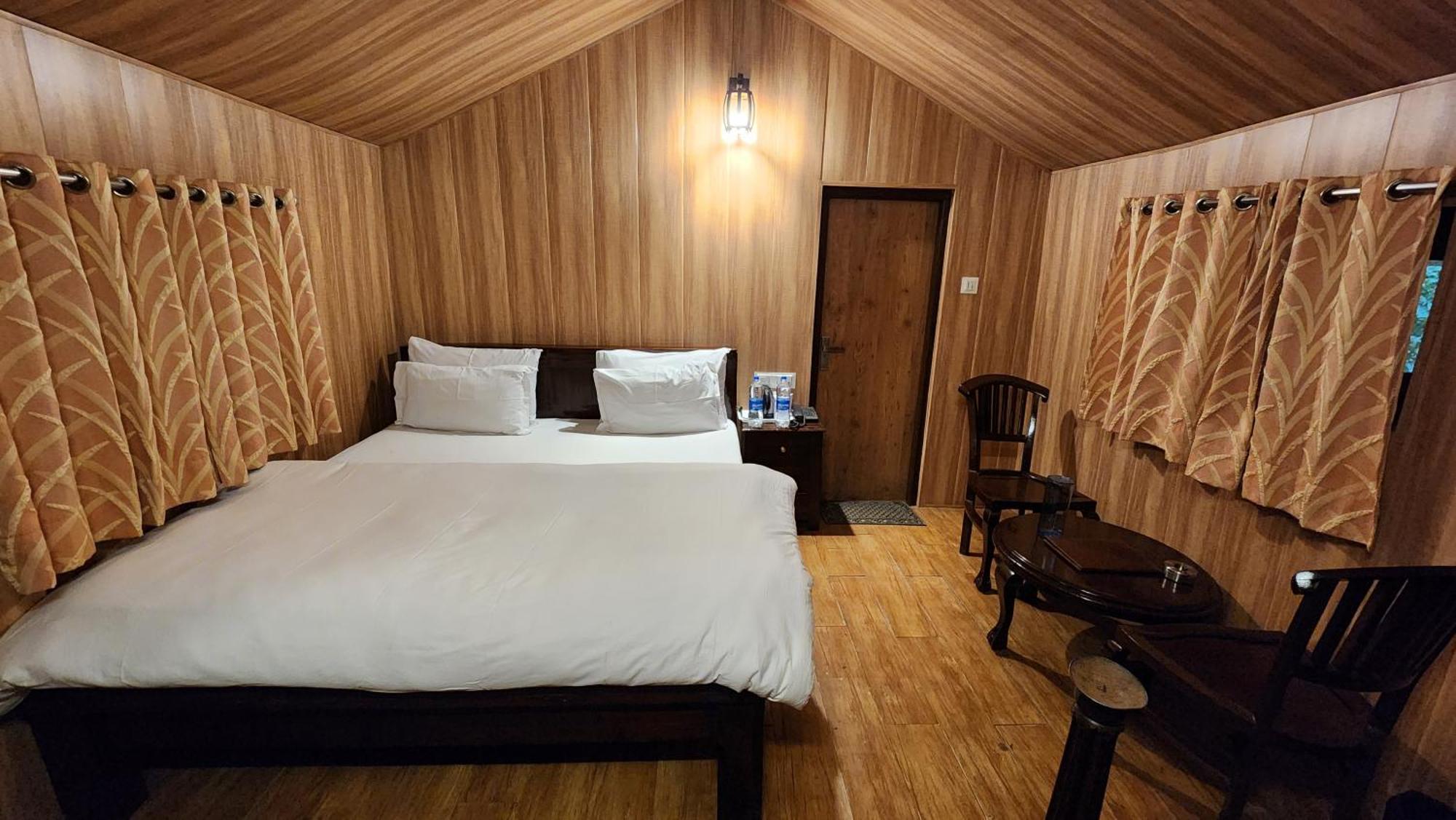 Hill 'N' You - A Boutique Garden Resort Mount Abu Exterior photo