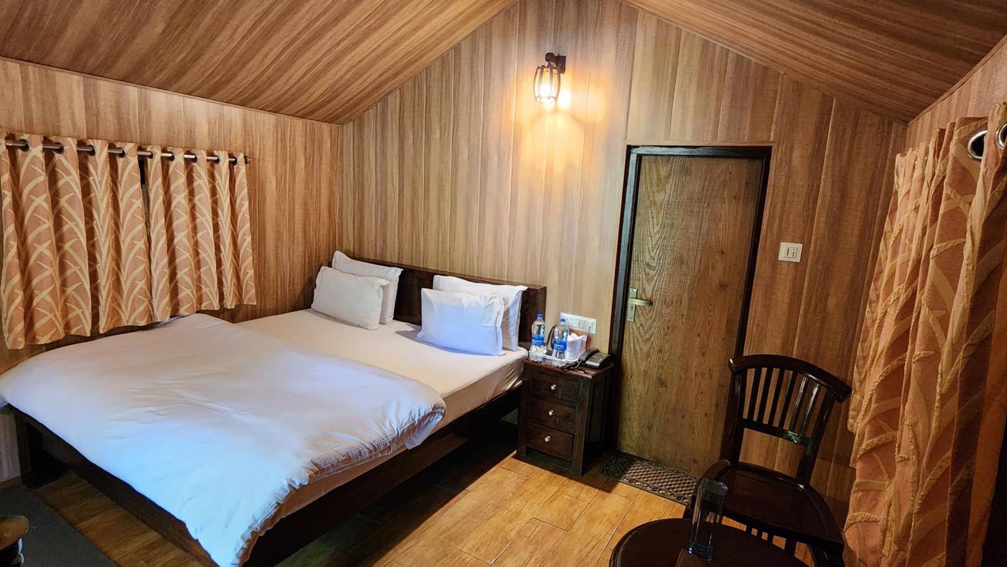 Hill 'N' You - A Boutique Garden Resort Mount Abu Exterior photo