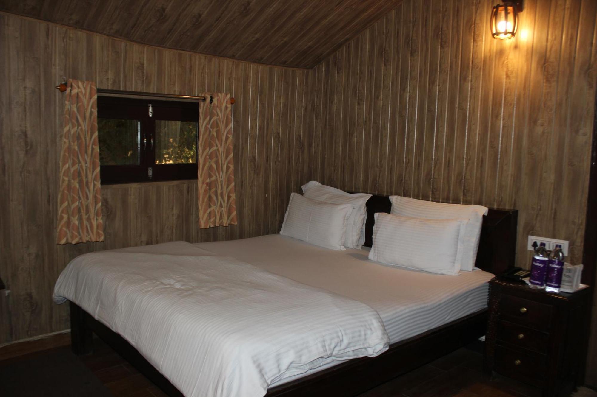 Hill 'N' You - A Boutique Garden Resort Mount Abu Exterior photo