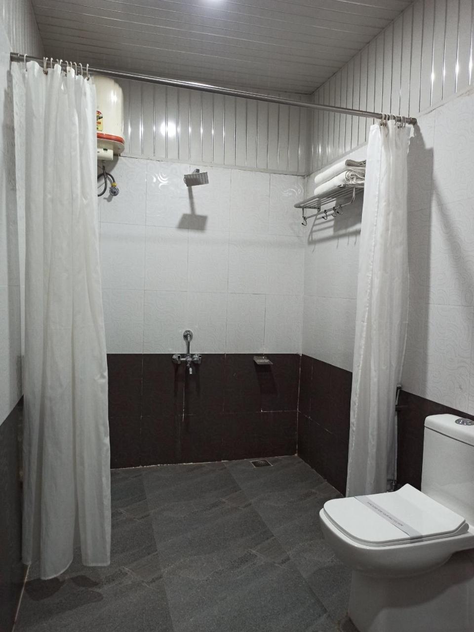 Hill 'N' You - A Boutique Garden Resort Mount Abu Exterior photo