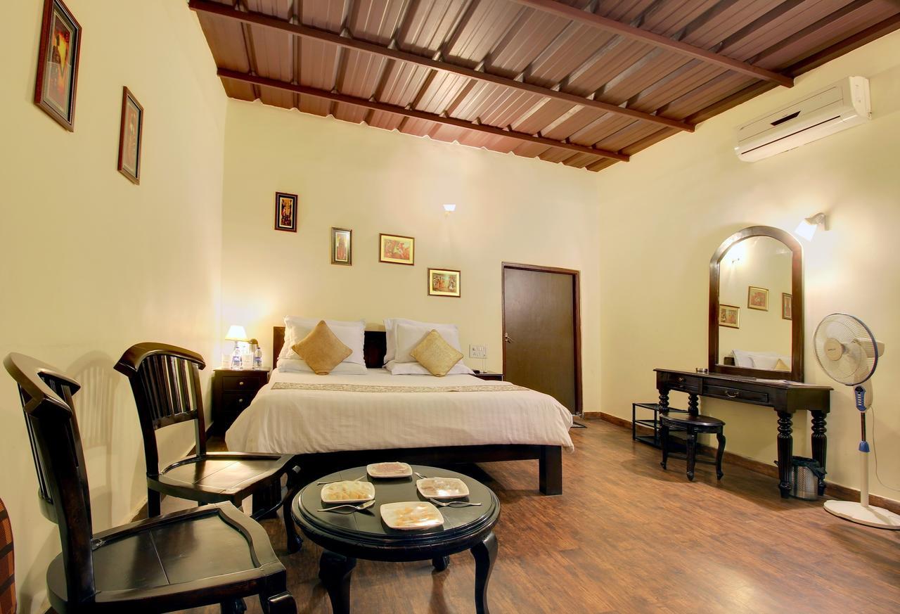 Hill 'N' You - A Boutique Garden Resort Mount Abu Exterior photo