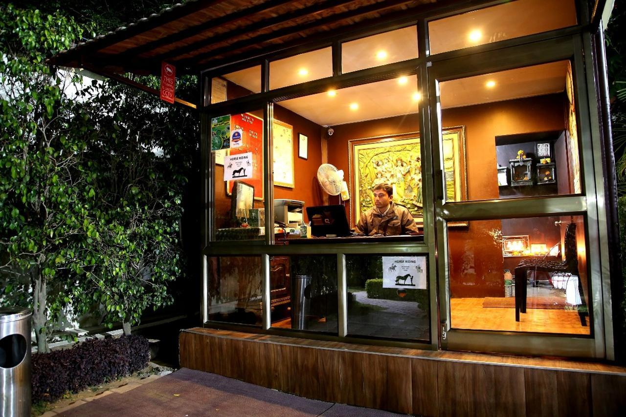 Hill 'N' You - A Boutique Garden Resort Mount Abu Exterior photo